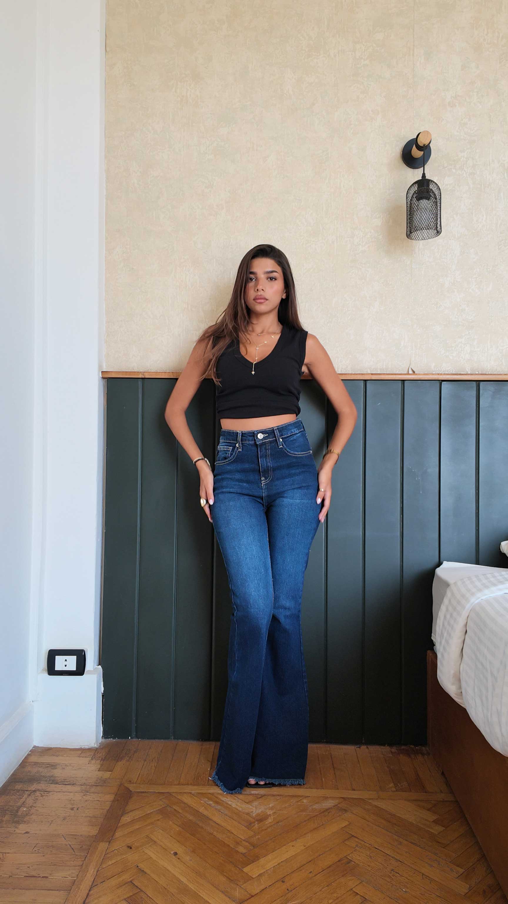 Contour Raw-Hemed Flare Deep Sapphire Blue jeans