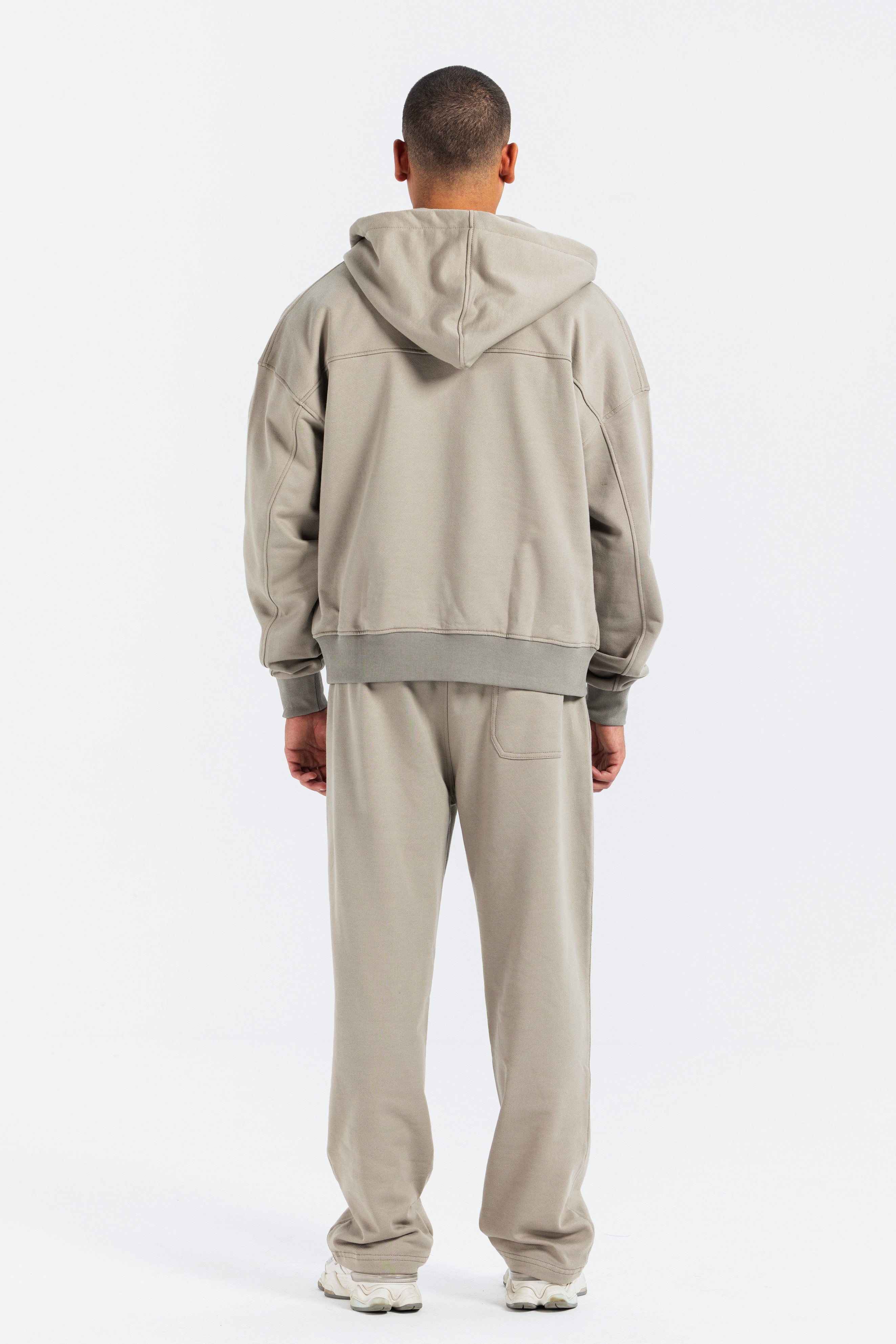 Wide-Leg Sweatpants – Olive Fleece Pants SWEATPANTS CIZARO - Cizaro Jeans