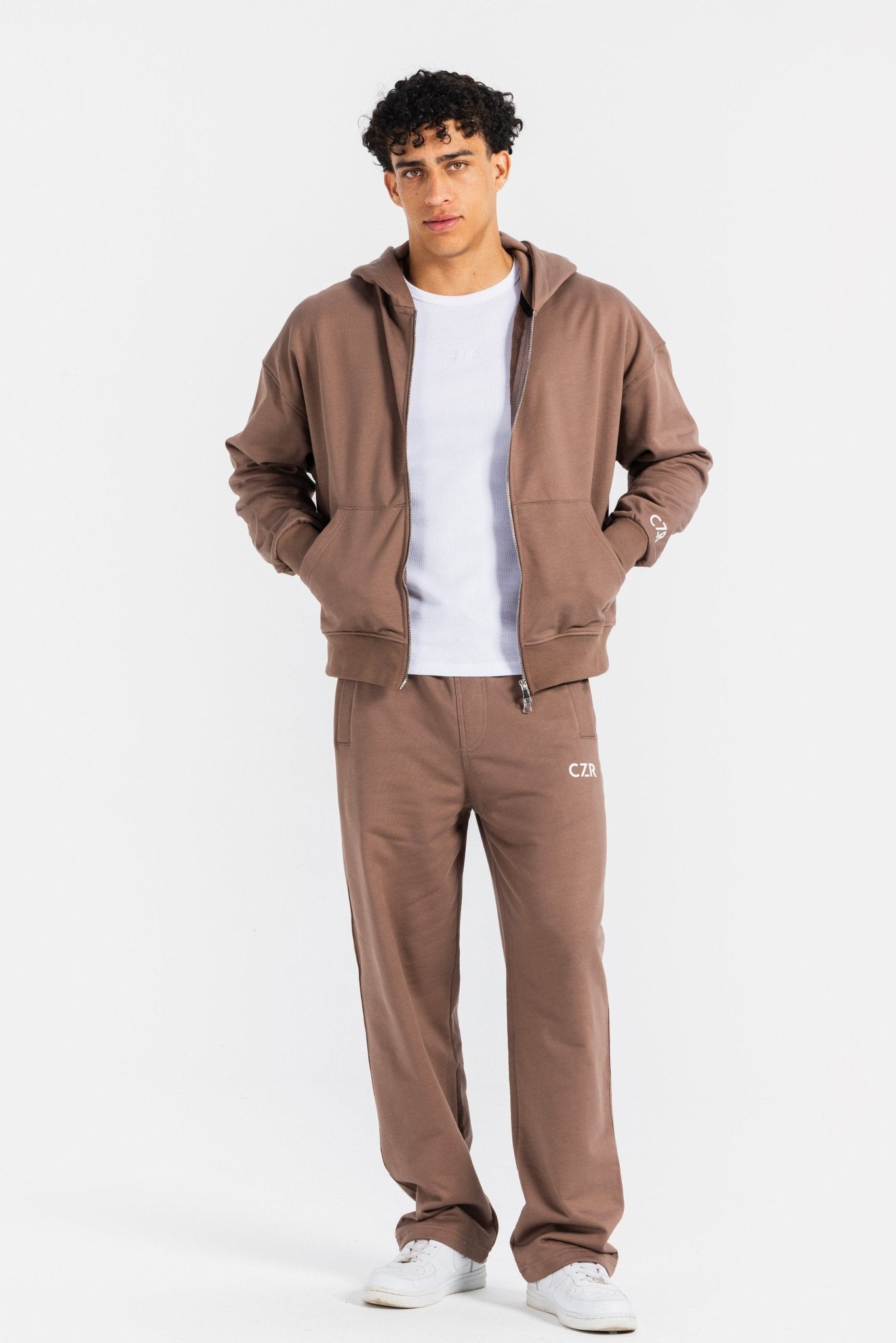 Wide-Leg Sweatpants – Stone Brown Pants Sweatpants CIZARO - Cizaro Jeans