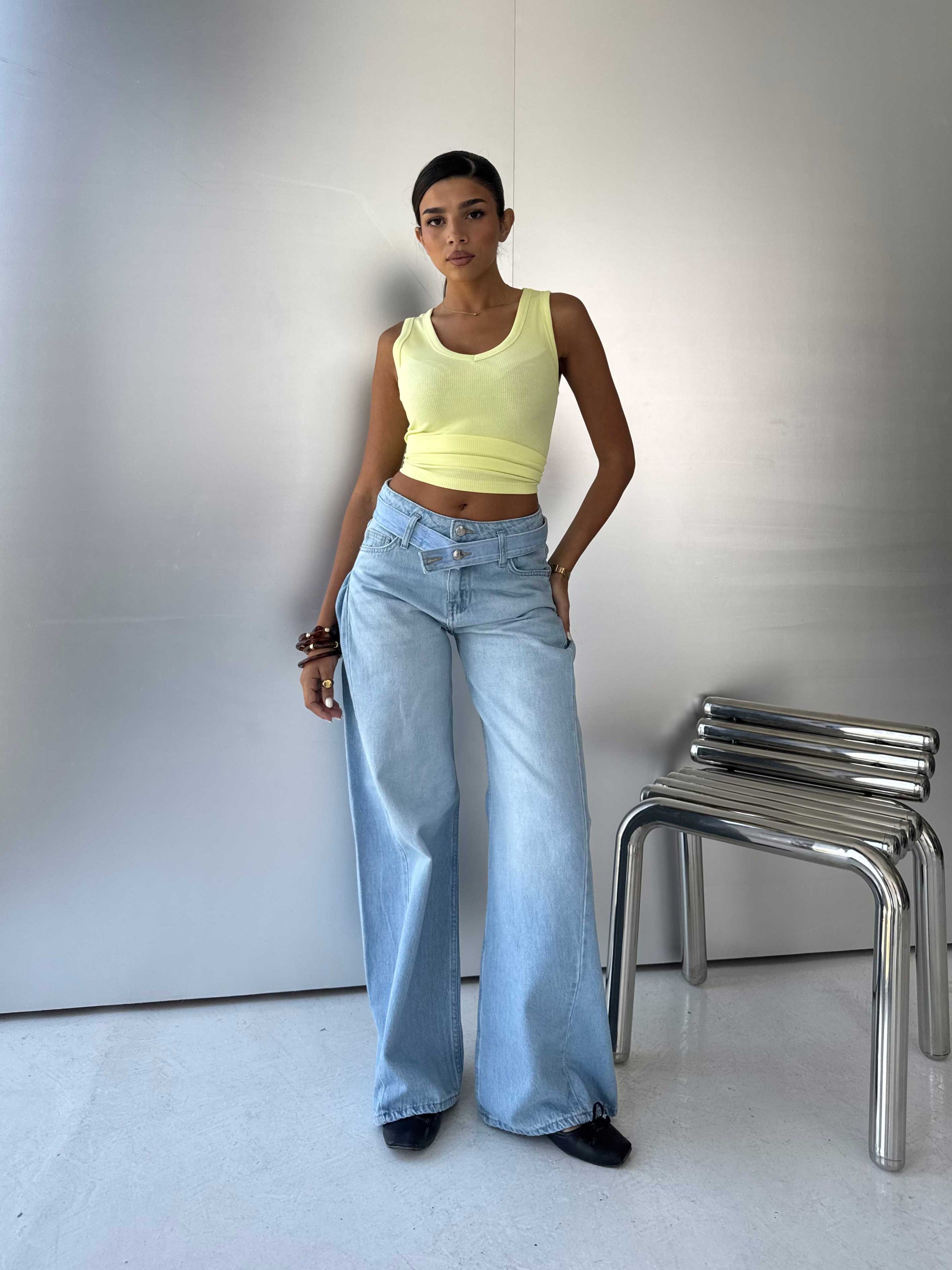 Super Baggy Low-Waist Double-Buckle Light Wash Blue Jeans Baggy CIZARO - Cizaro Jeans