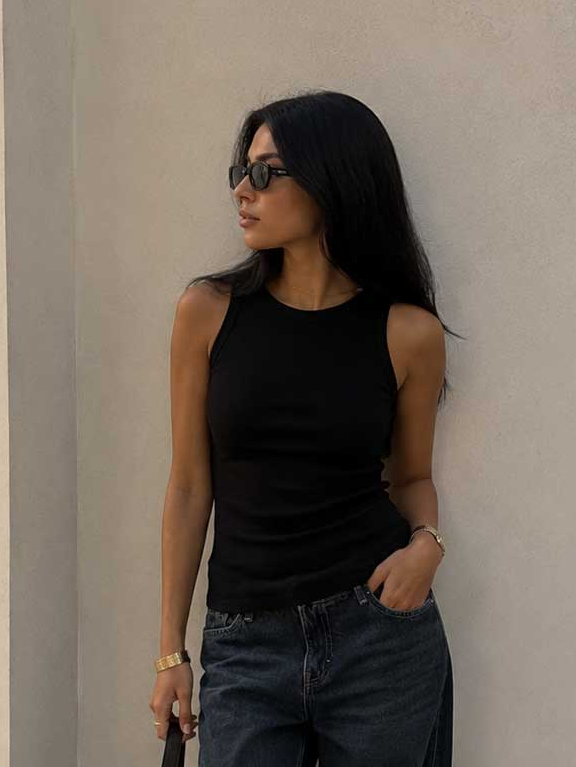 Ribbed Crew Neck Tank Top – Black