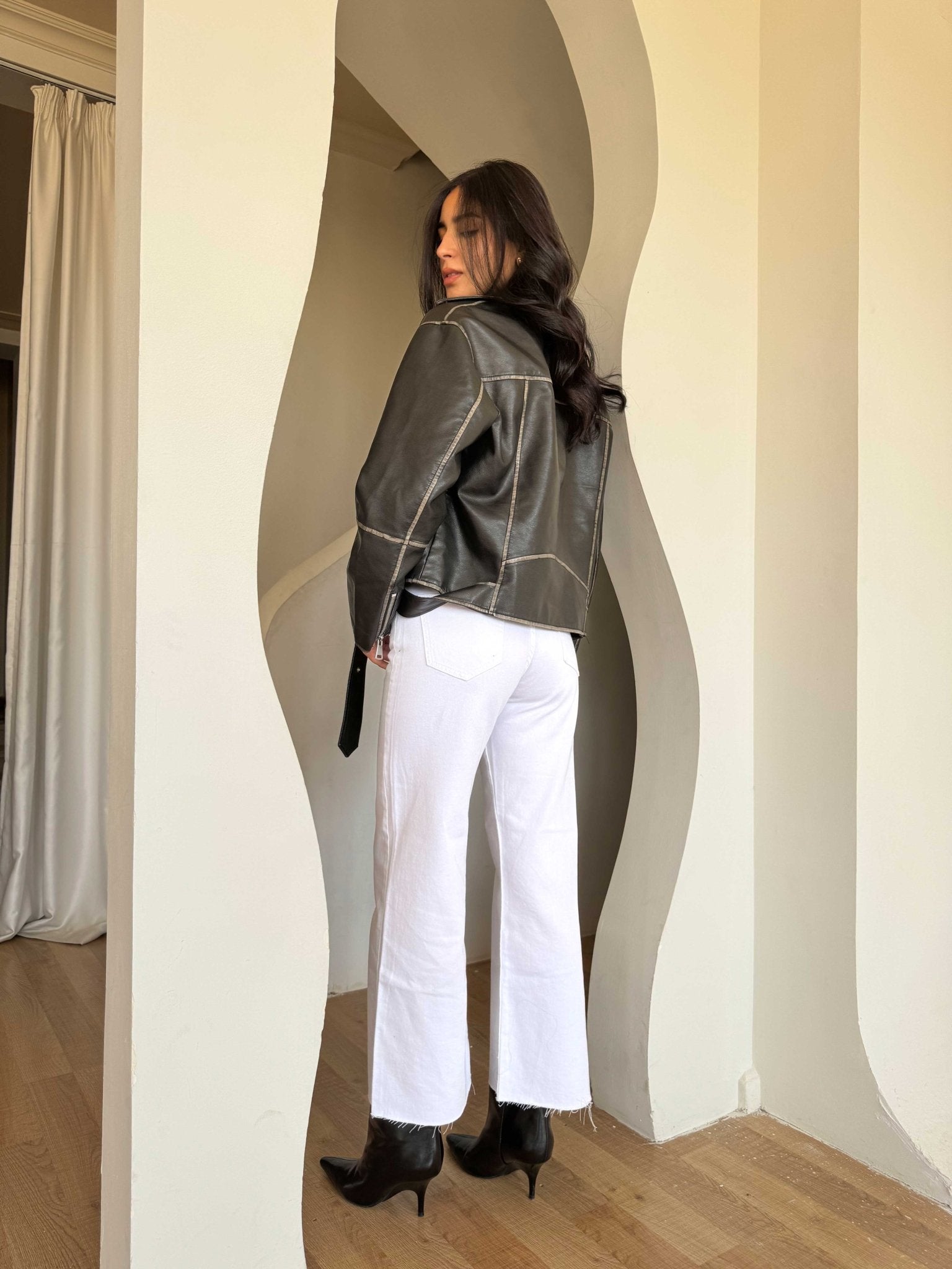 Cropped Wide Leg – Mid Rise White Jeans Wide-Leg CIZARO - Cizaro Jeans