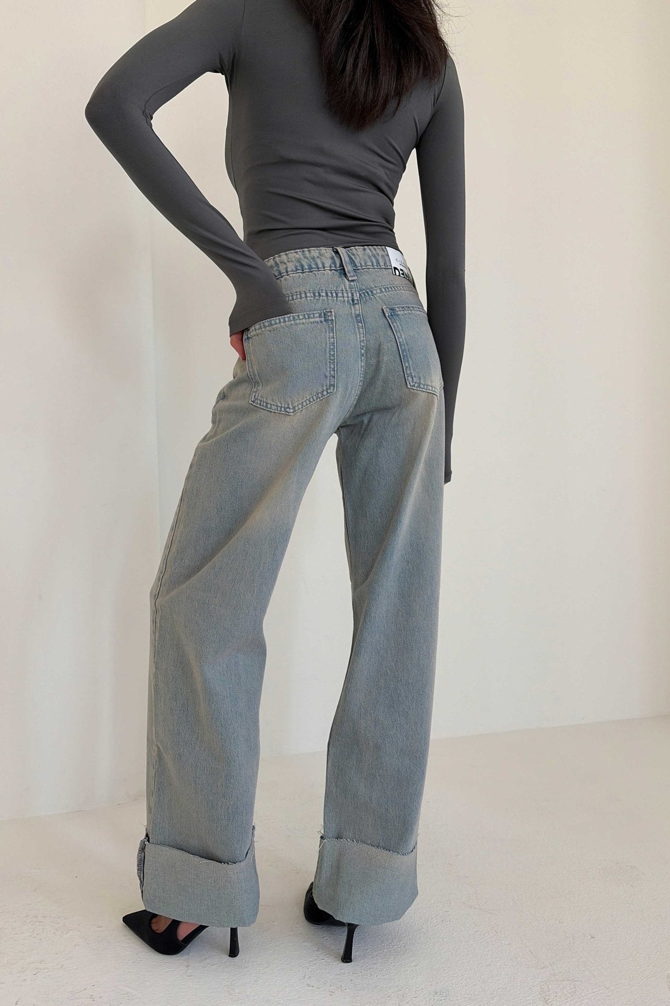 Wide Leg – Mid Rise Raw Hem Turn Up Light Vintage Blue Jeans Wide-Leg CIZARO - Cizaro Jeans