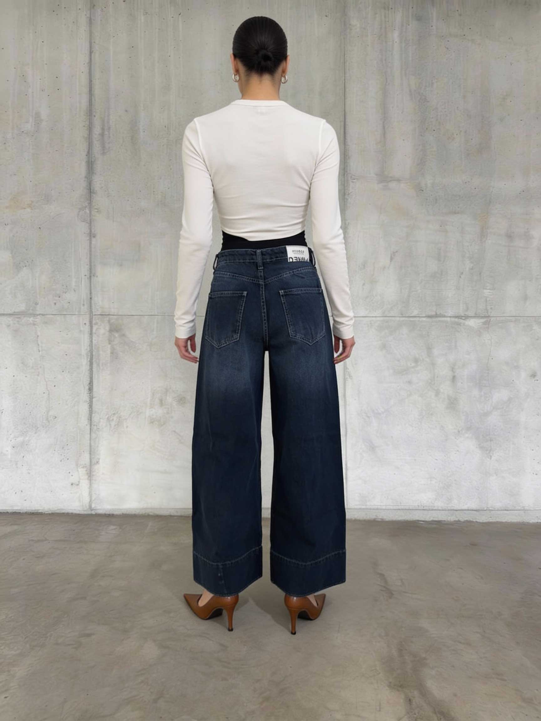 Extreme Wide-Leg – High-Waist Deep Ocean Blue Jeans