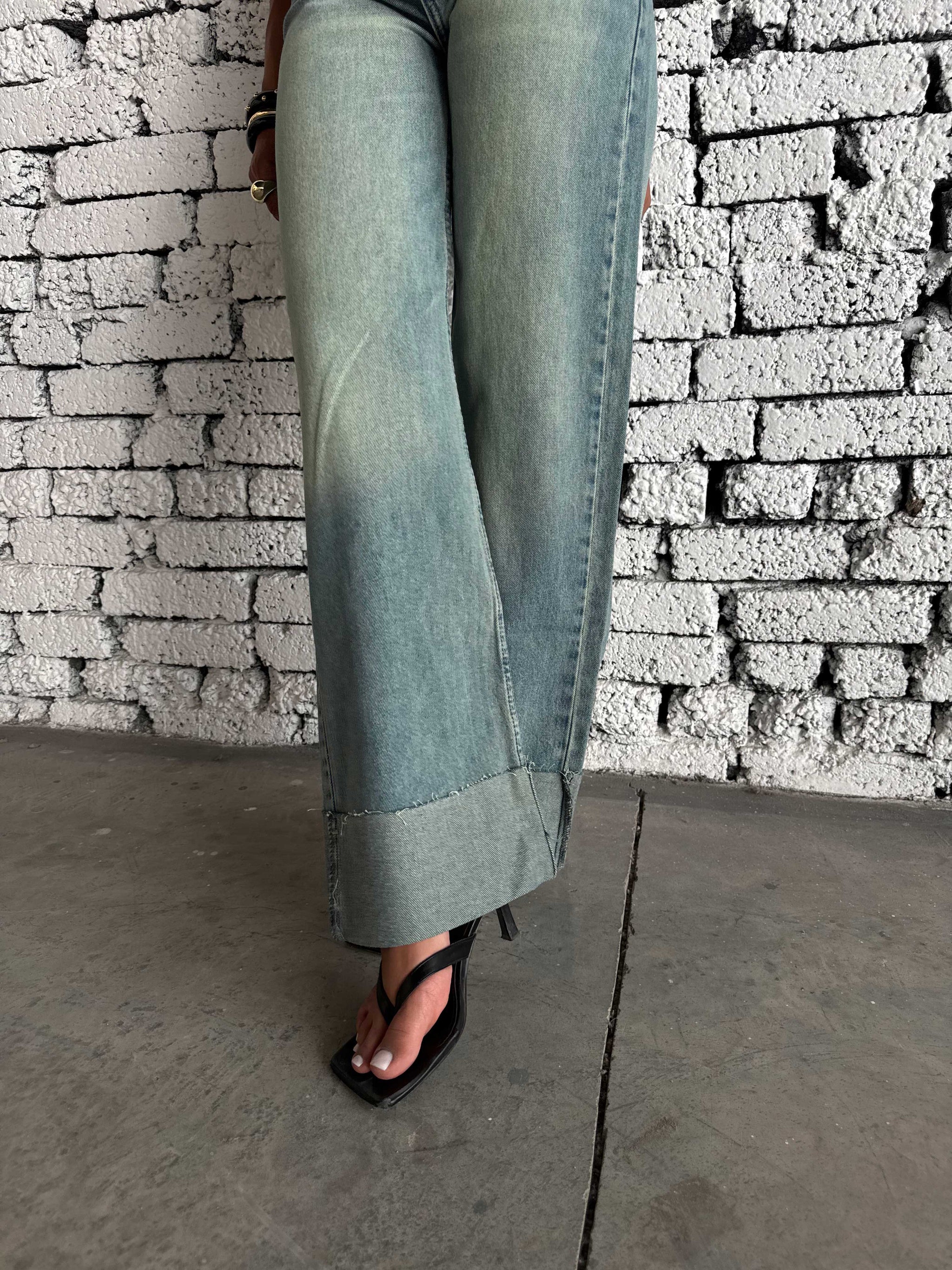 Wide Leg High Waist Raw Hem Turn-Up – Light Vintage Green Jeans Wide-leg CIZARO - Cizaro Jeans