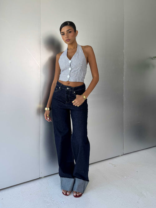 Wide leg High waist Raw Hem turn up 
Raw denim