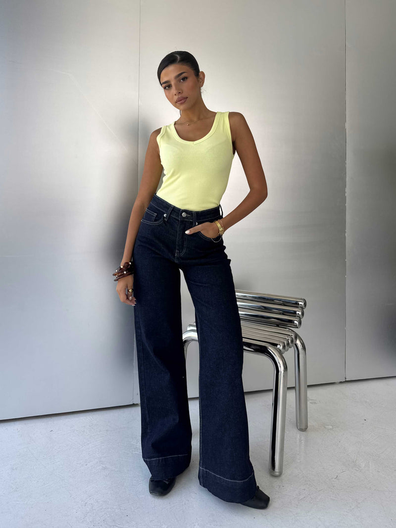 Wide-Leg – High-Waist Raw Denim Jeans