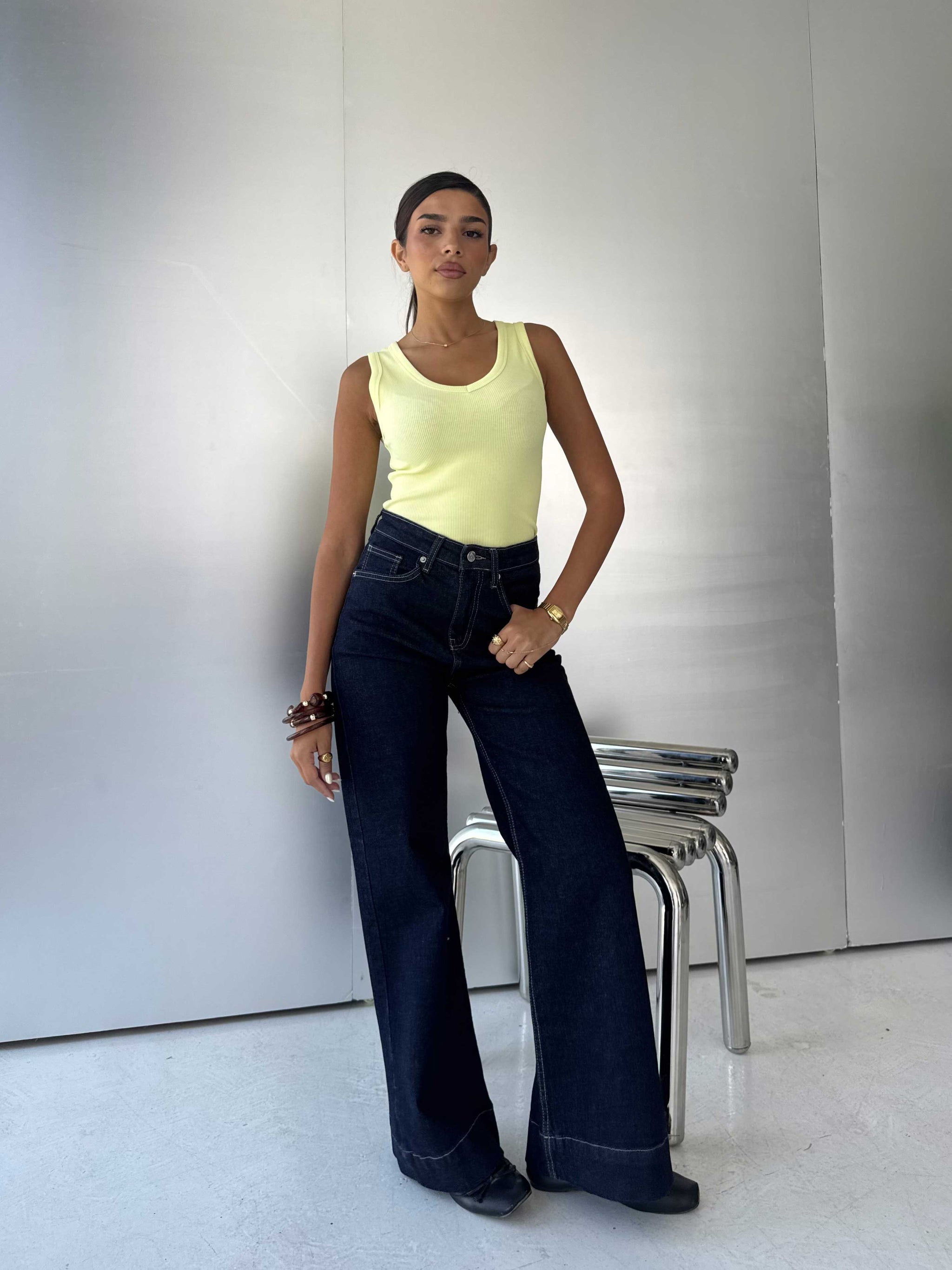 Wide-Leg – High-Waist Raw Denim Jeans