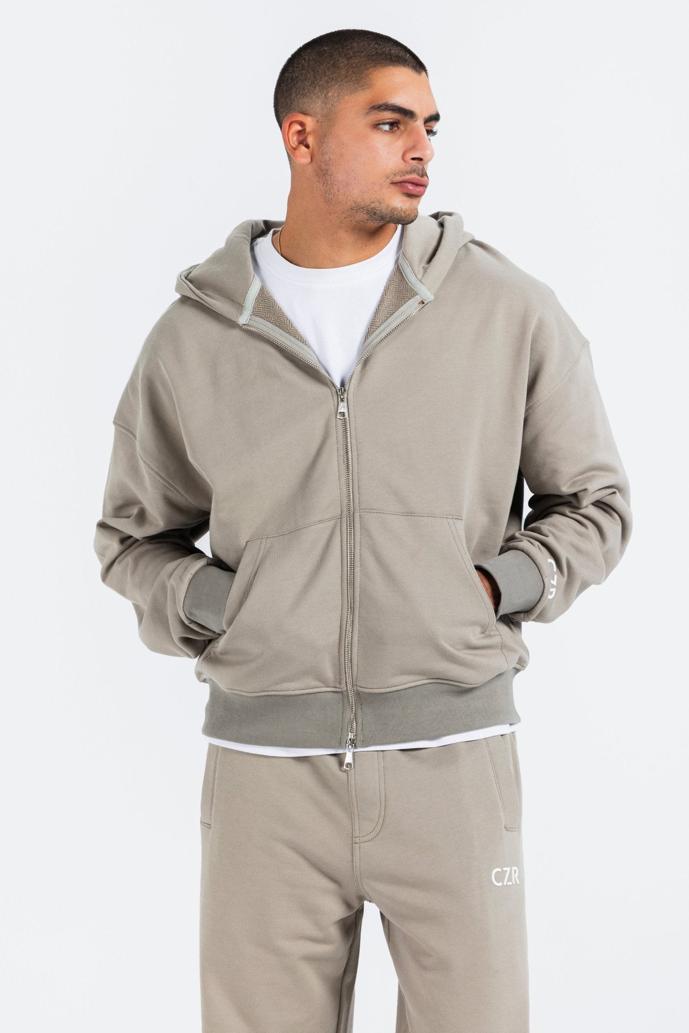 Zip-Up Hoodie – Olive hoodie CIZARO - Cizaro Jeans