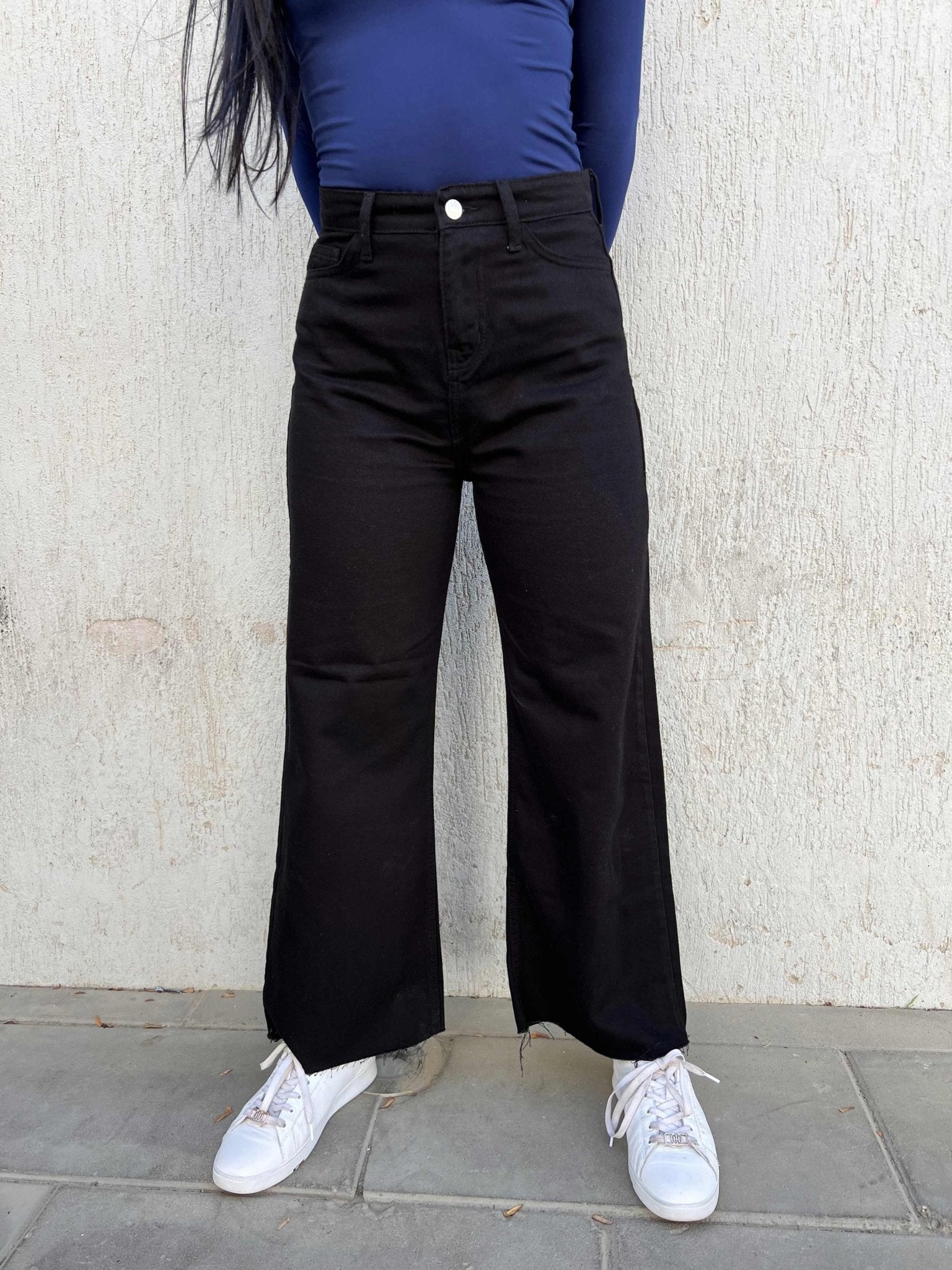 Wide Leg - Black Ankle Raw Hem. Mom-Fit CIZARO - Cizaro Jeans